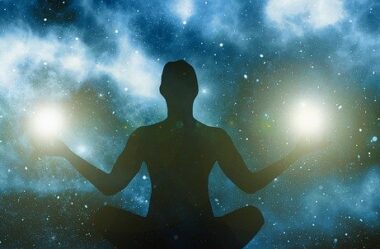 Dominando o mundo denso da dualidade e polaridade | Arcanjo Miguel | Canalizado por Ronna Vezane