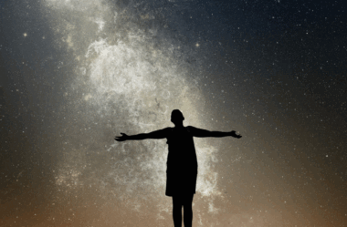 Deixe o Universo Te Servir | Deusa Kuan Yin | Canalizado por Natalie Glasson