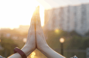 A gratidão abre a porta para sentir o amor de Deus | Arcanjo Gabriel | Canalizado por Shanta Gabriel